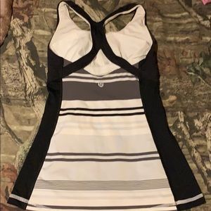 Lululemon tank